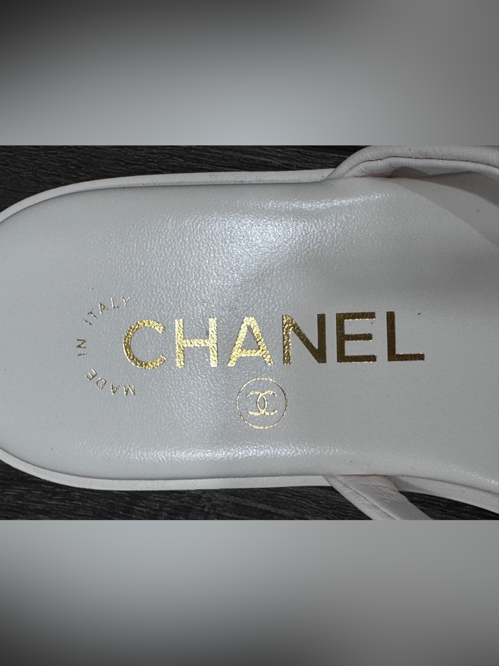 2026 CHANEL IVORY MILKY WHITE leather GOLD CC Logo FLIP FLOP Slides Sandals 36.5 - Picture 9 of 16